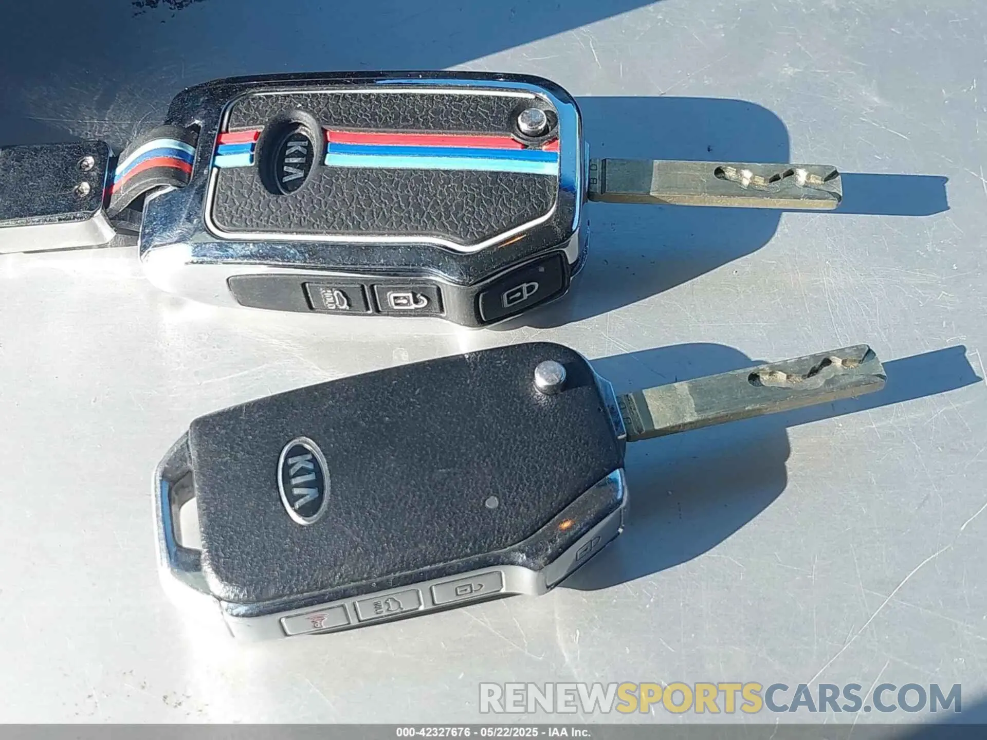 11 Photograph of a damaged car KNDCB3LC2L5396101 KIA NIRO 2020