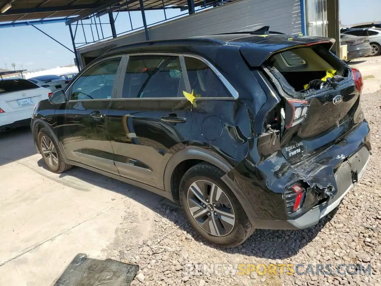 2 Photograph of a damaged car KNDCB3LC3L5374494 KIA NIRO 2020