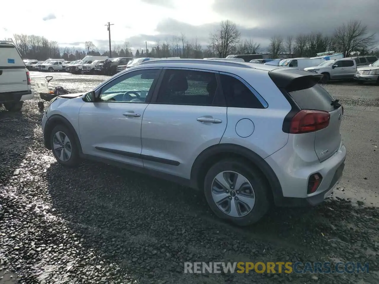 2 Photograph of a damaged car KNDCB3LC3L5395409 KIA NIRO 2020