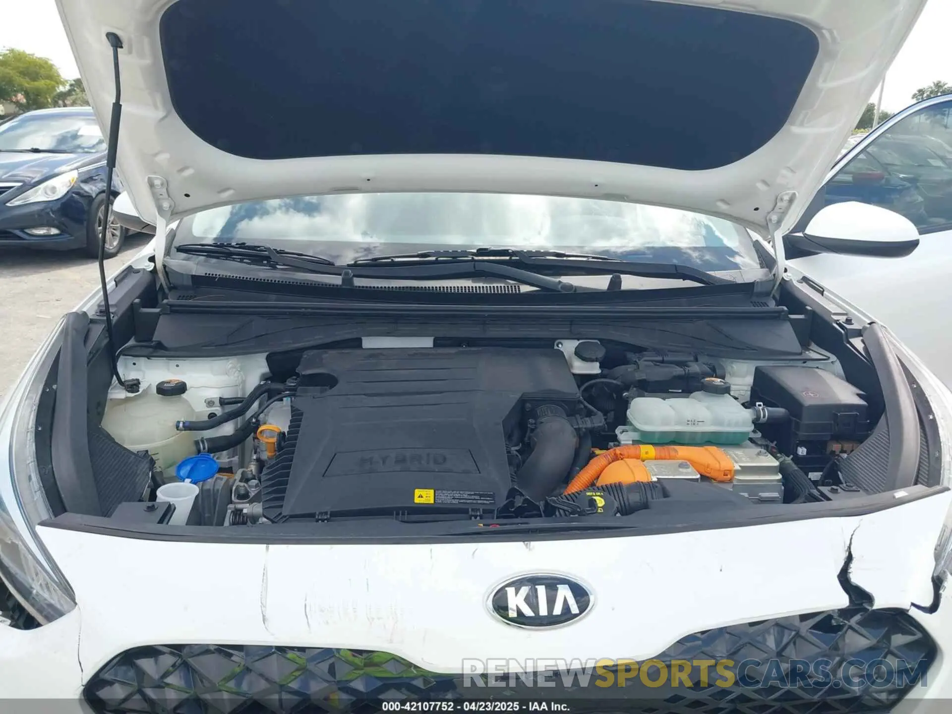 10 Photograph of a damaged car KNDCB3LC3L5423810 KIA NIRO 2020