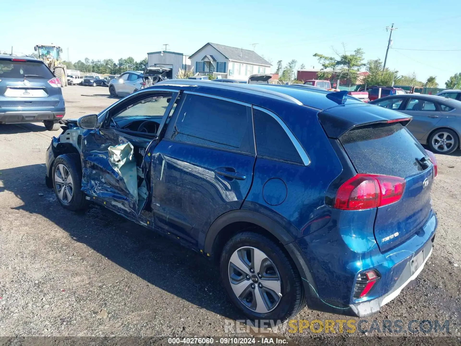 3 Photograph of a damaged car KNDCB3LC3L5440171 KIA NIRO 2020