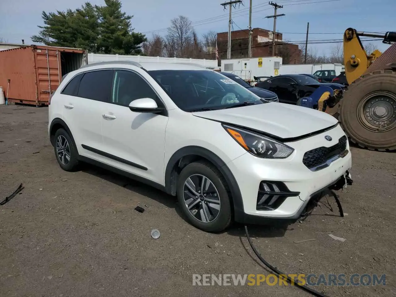 4 Photograph of a damaged car KNDCB3LC4L5421547 KIA NIRO 2020