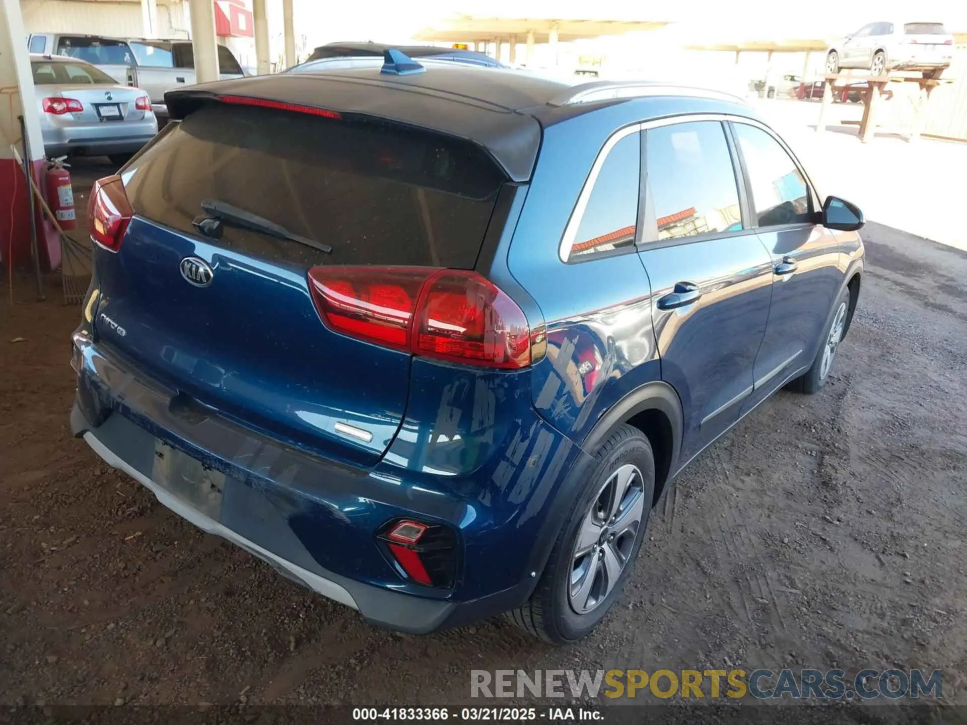 4 Photograph of a damaged car KNDCB3LC4L5439787 KIA NIRO 2020