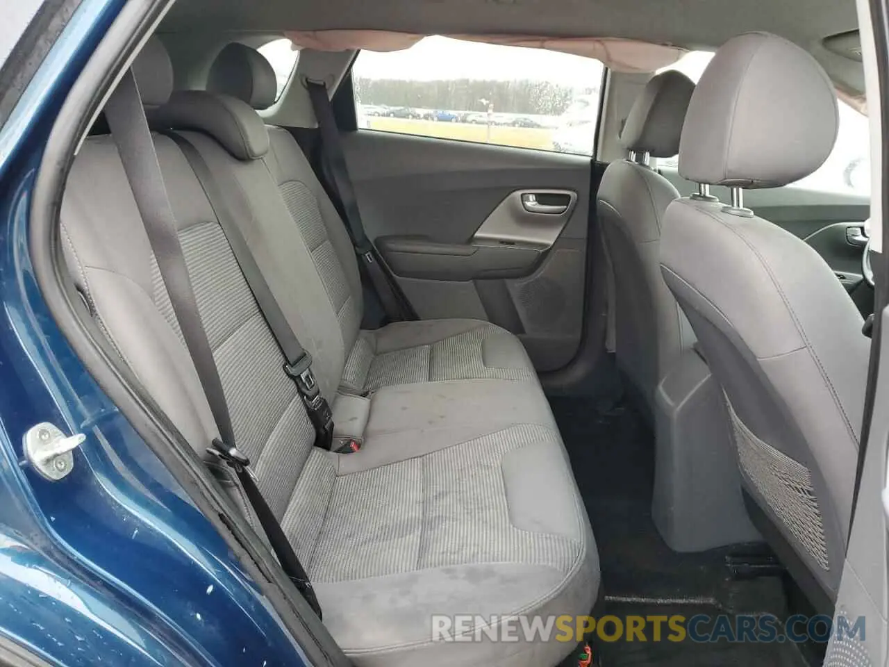 11 Photograph of a damaged car KNDCB3LC4L5448019 KIA NIRO 2020