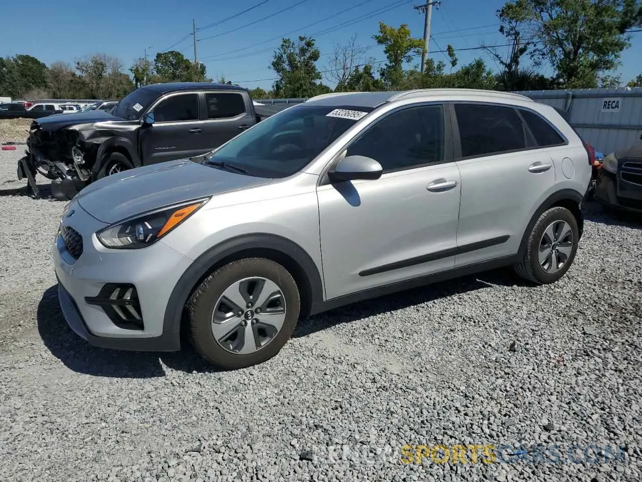 1 Photograph of a damaged car KNDCB3LC5L5361617 KIA NIRO 2020