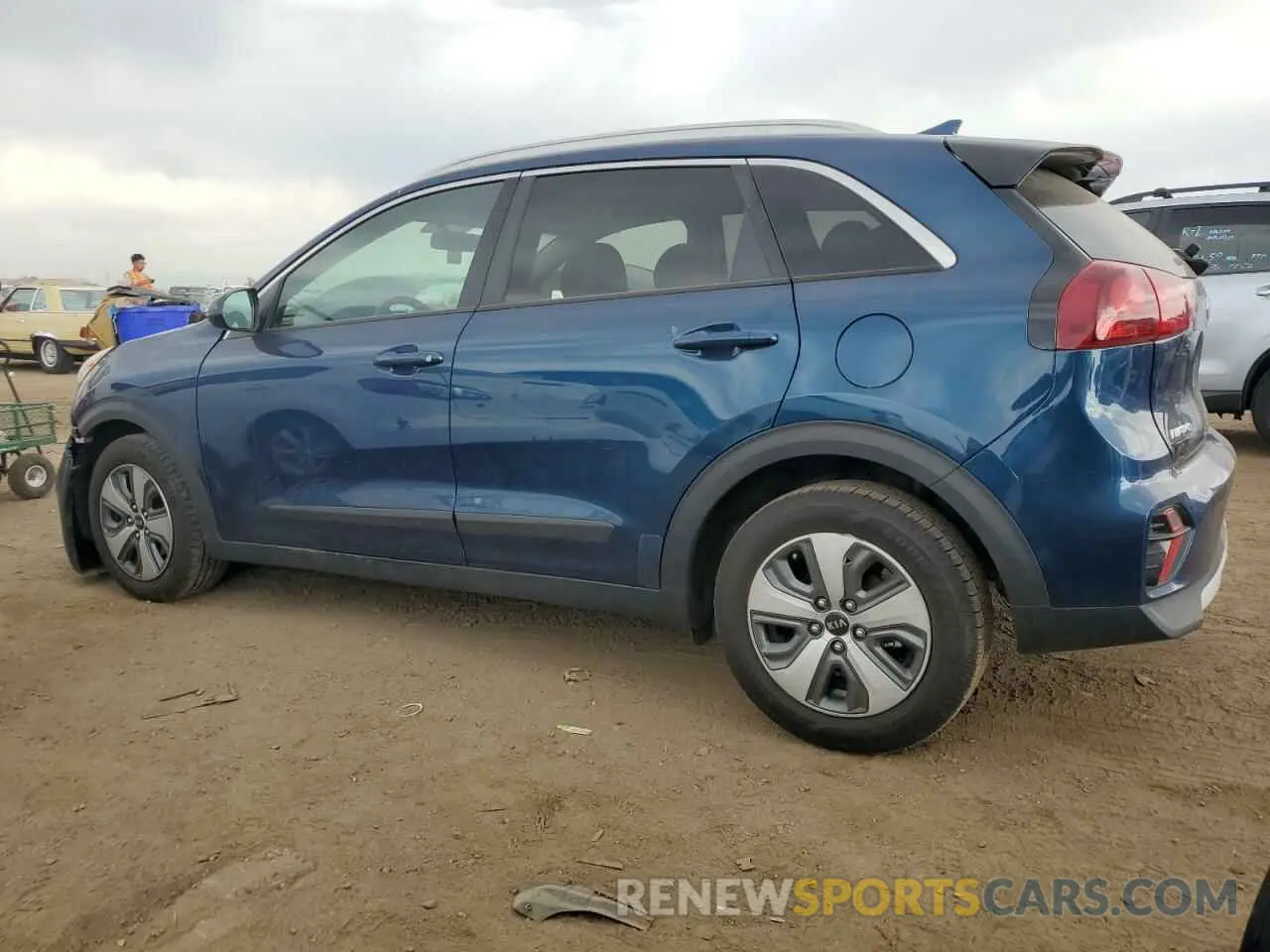 2 Photograph of a damaged car KNDCB3LC6L5433909 KIA NIRO 2020