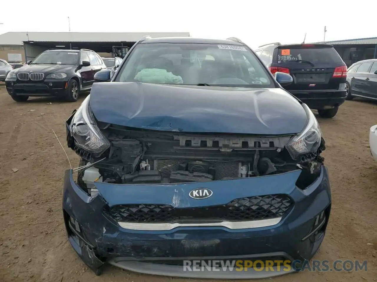 5 Photograph of a damaged car KNDCB3LC6L5433909 KIA NIRO 2020