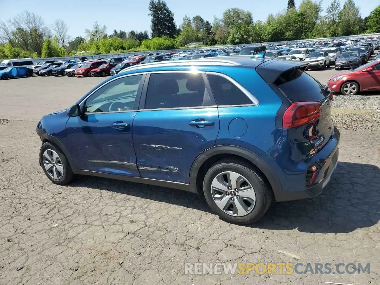 2 Photograph of a damaged car KNDCB3LC8L5365936 KIA NIRO 2020