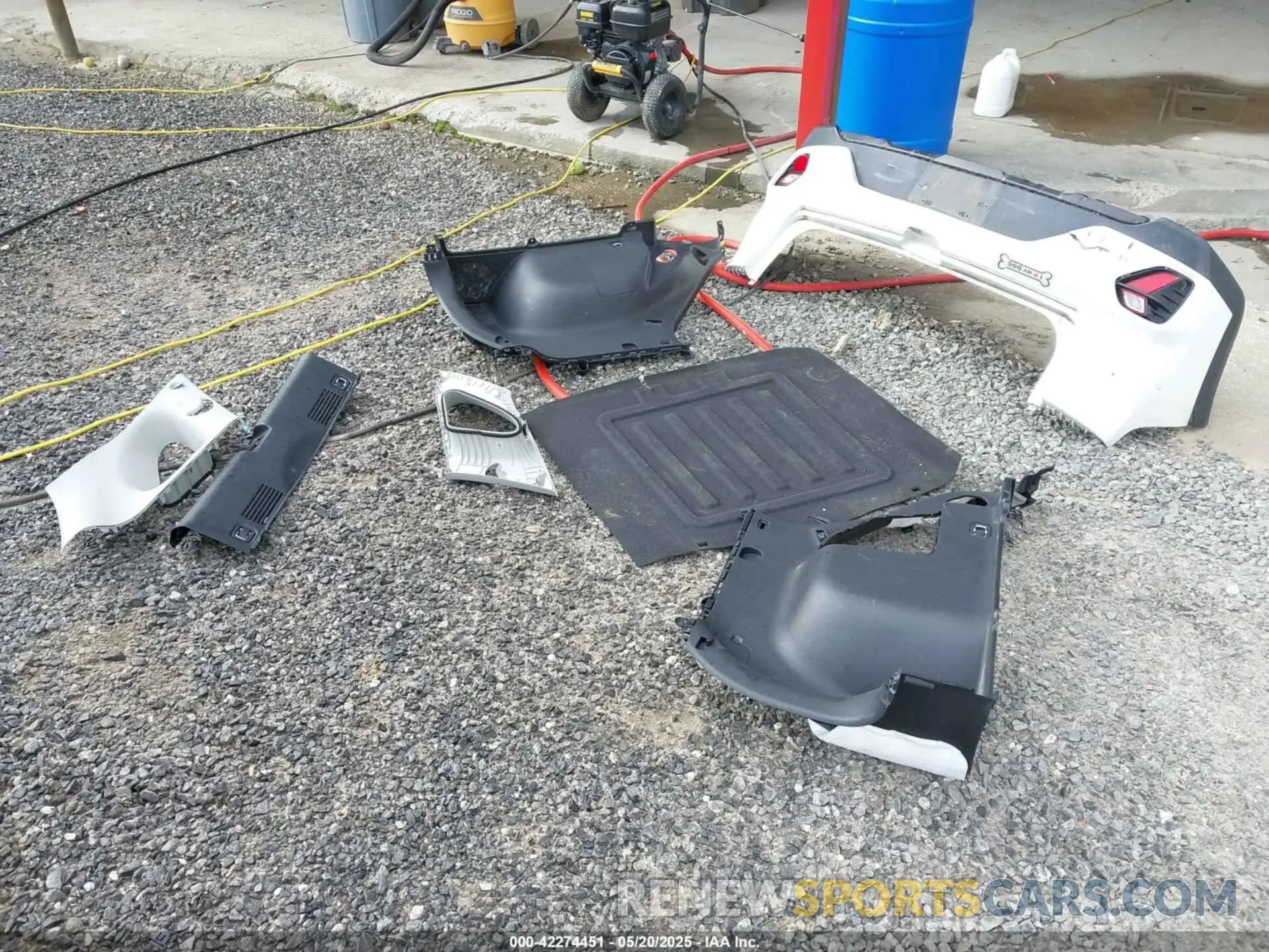 12 Photograph of a damaged car KNDCB3LC8L5420417 KIA NIRO 2020