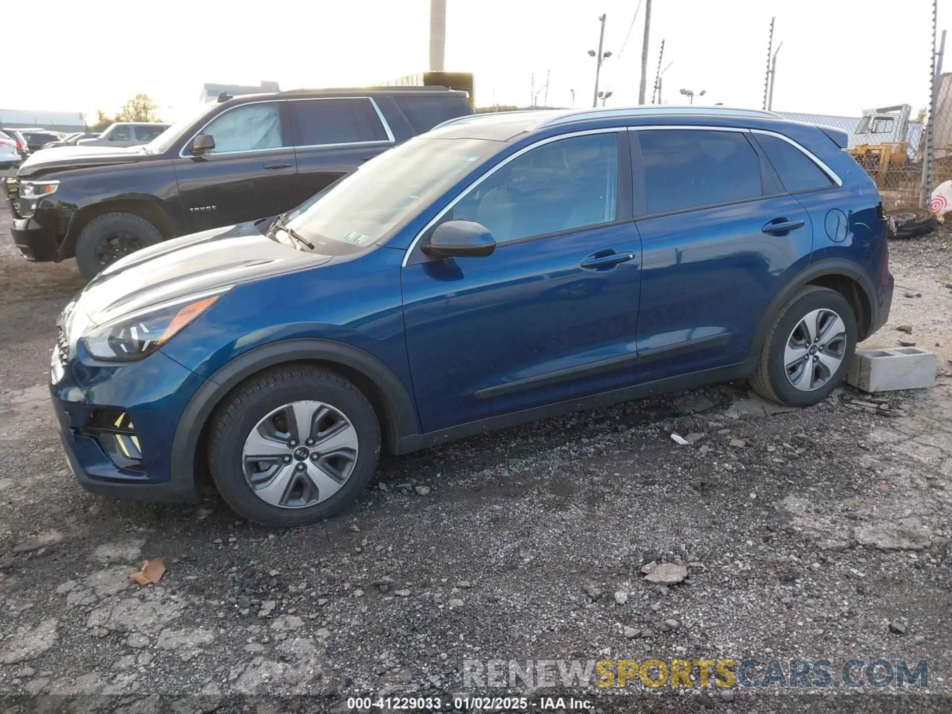 2 Photograph of a damaged car KNDCB3LC9L5360907 KIA NIRO 2020