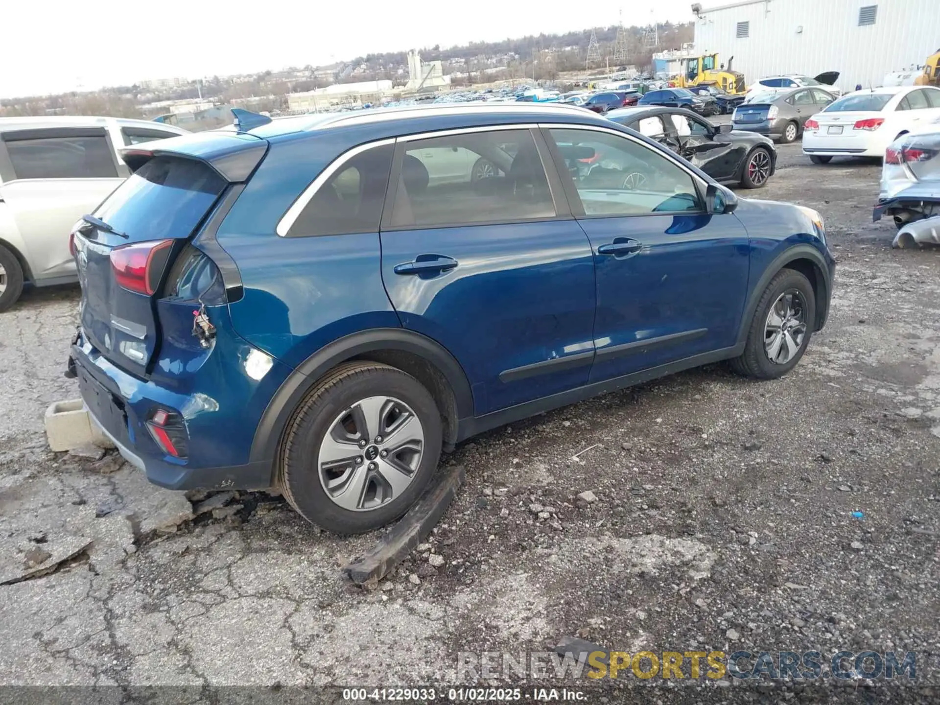 4 Photograph of a damaged car KNDCB3LC9L5360907 KIA NIRO 2020