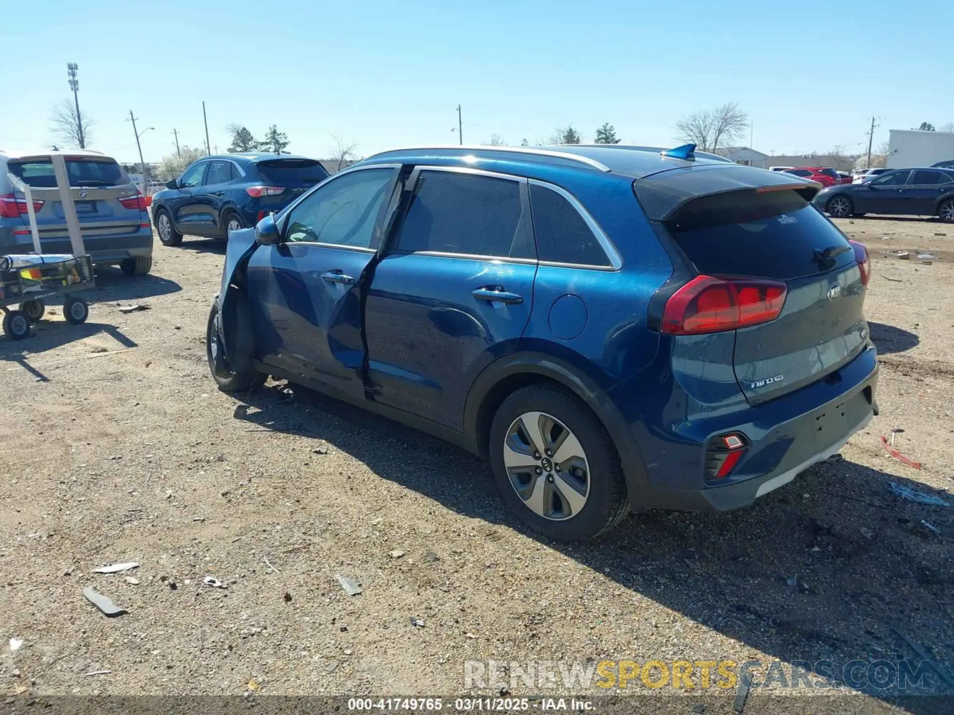 3 Photograph of a damaged car KNDCB3LC9L5368912 KIA NIRO 2020