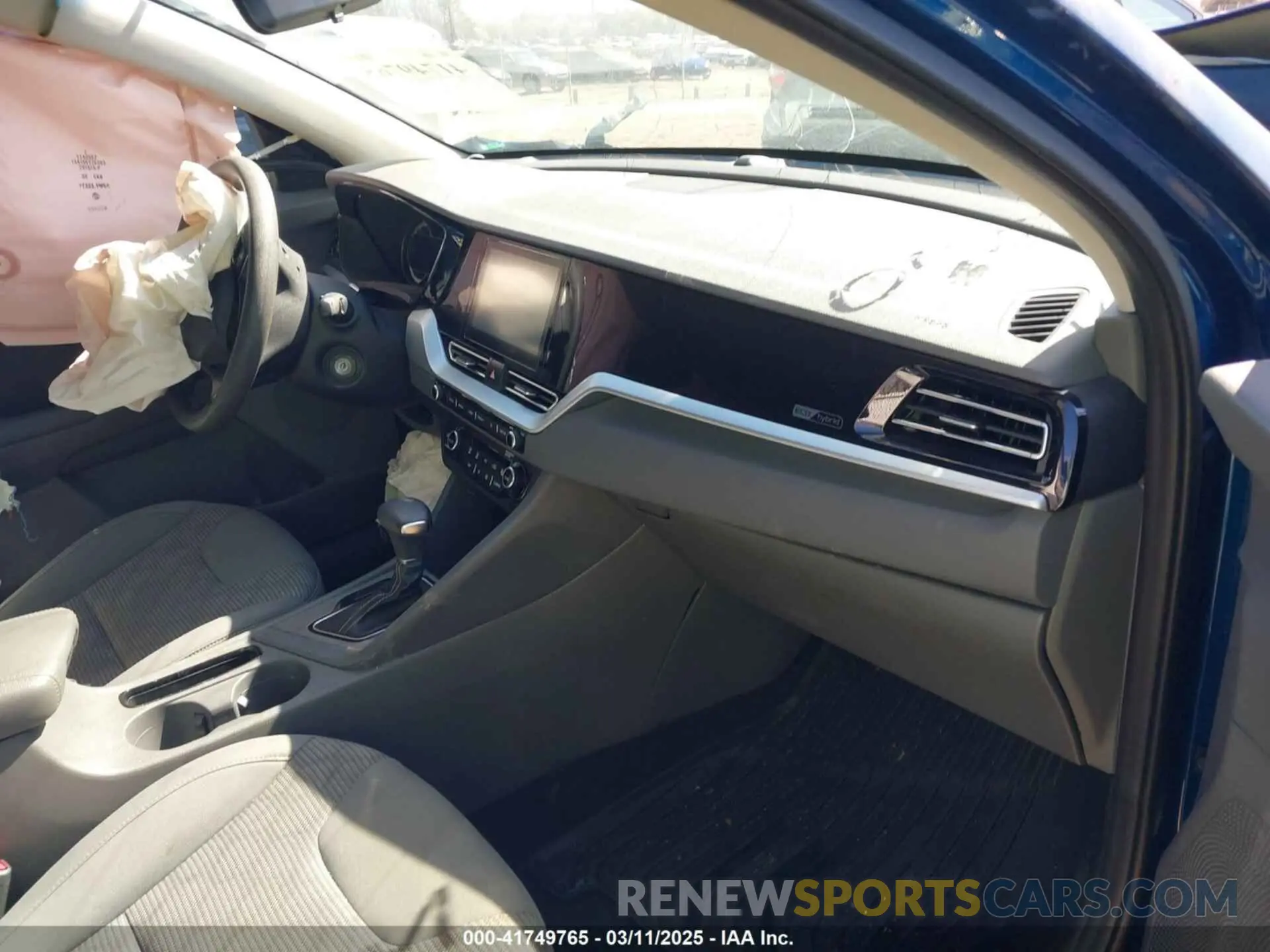5 Photograph of a damaged car KNDCB3LC9L5368912 KIA NIRO 2020