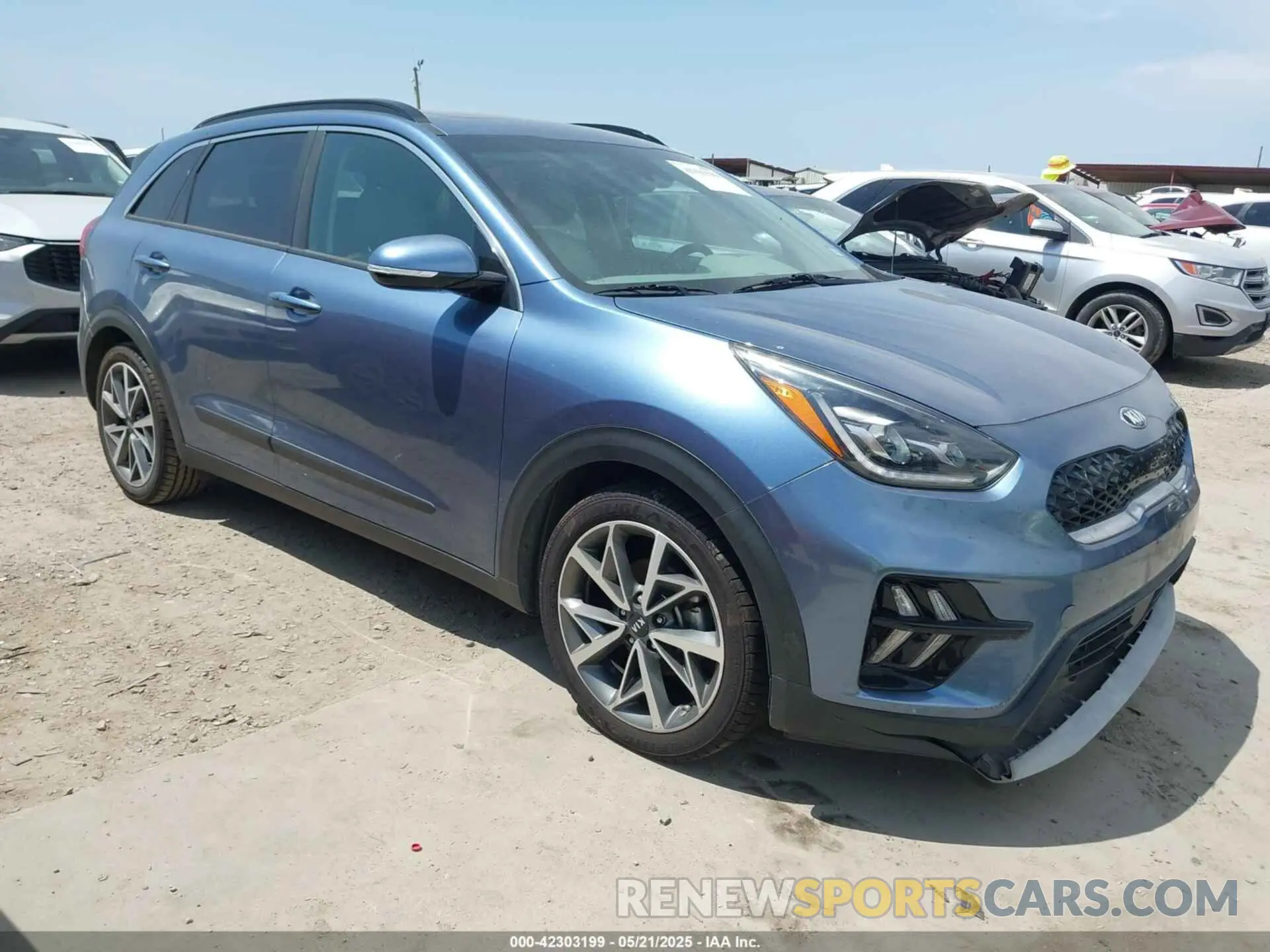 1 Photograph of a damaged car KNDCC3LC1L5394630 KIA NIRO 2020