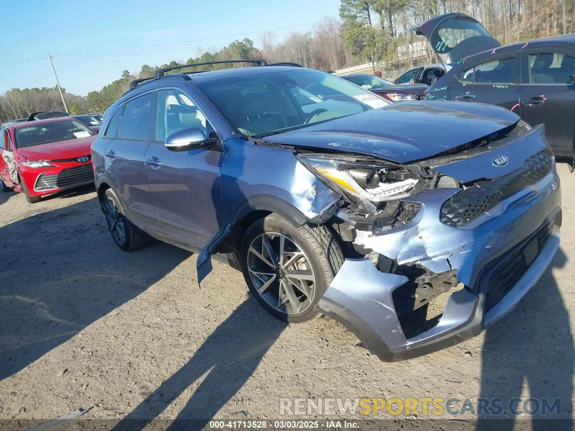 1 Photograph of a damaged car KNDCC3LC5L5421702 KIA NIRO 2020