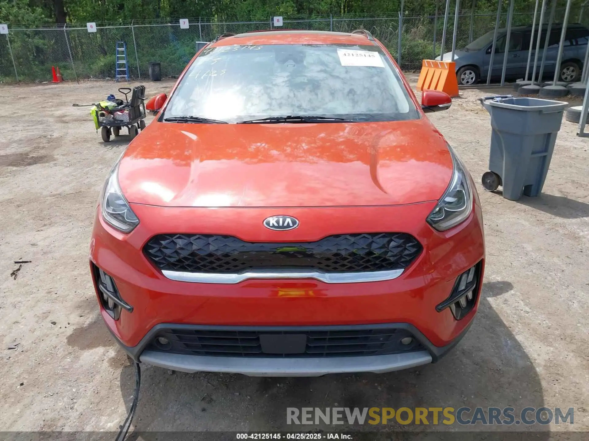 12 Photograph of a damaged car KNDCC3LC7L5393563 KIA NIRO 2020
