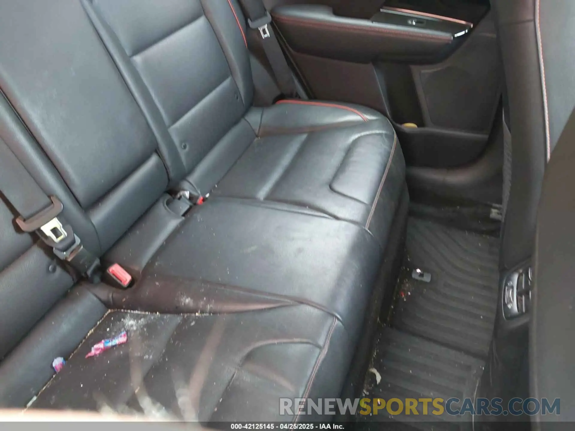 8 Photograph of a damaged car KNDCC3LC7L5393563 KIA NIRO 2020