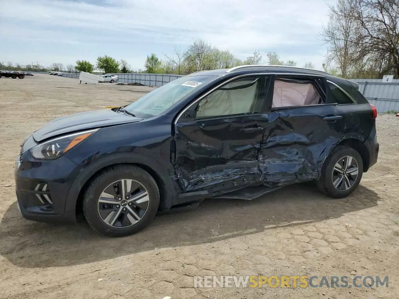 1 Photograph of a damaged car KNDCC3LC7L5428571 KIA NIRO 2020