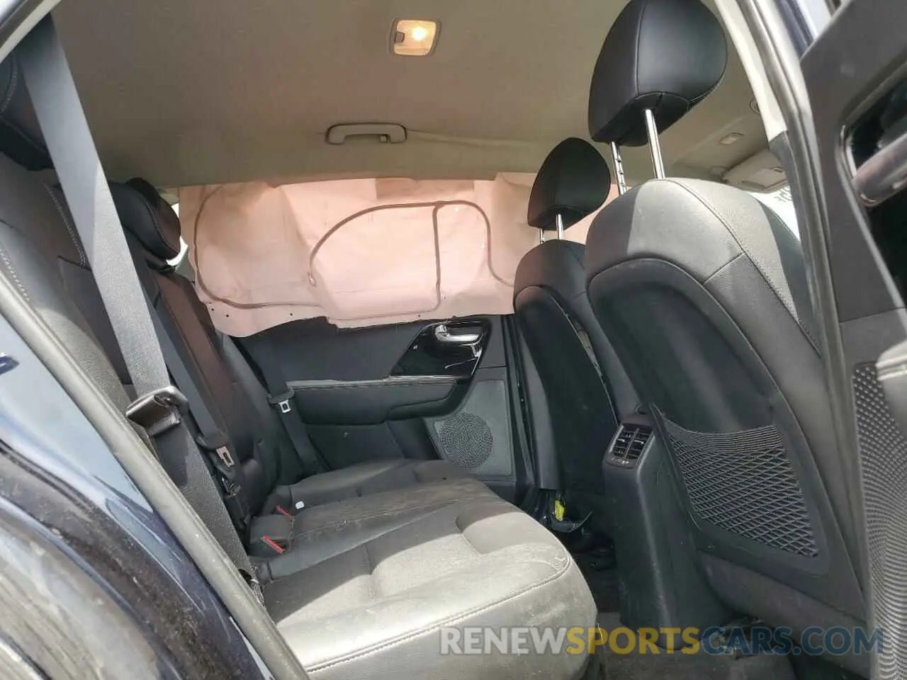 10 Photograph of a damaged car KNDCC3LC7L5428571 KIA NIRO 2020