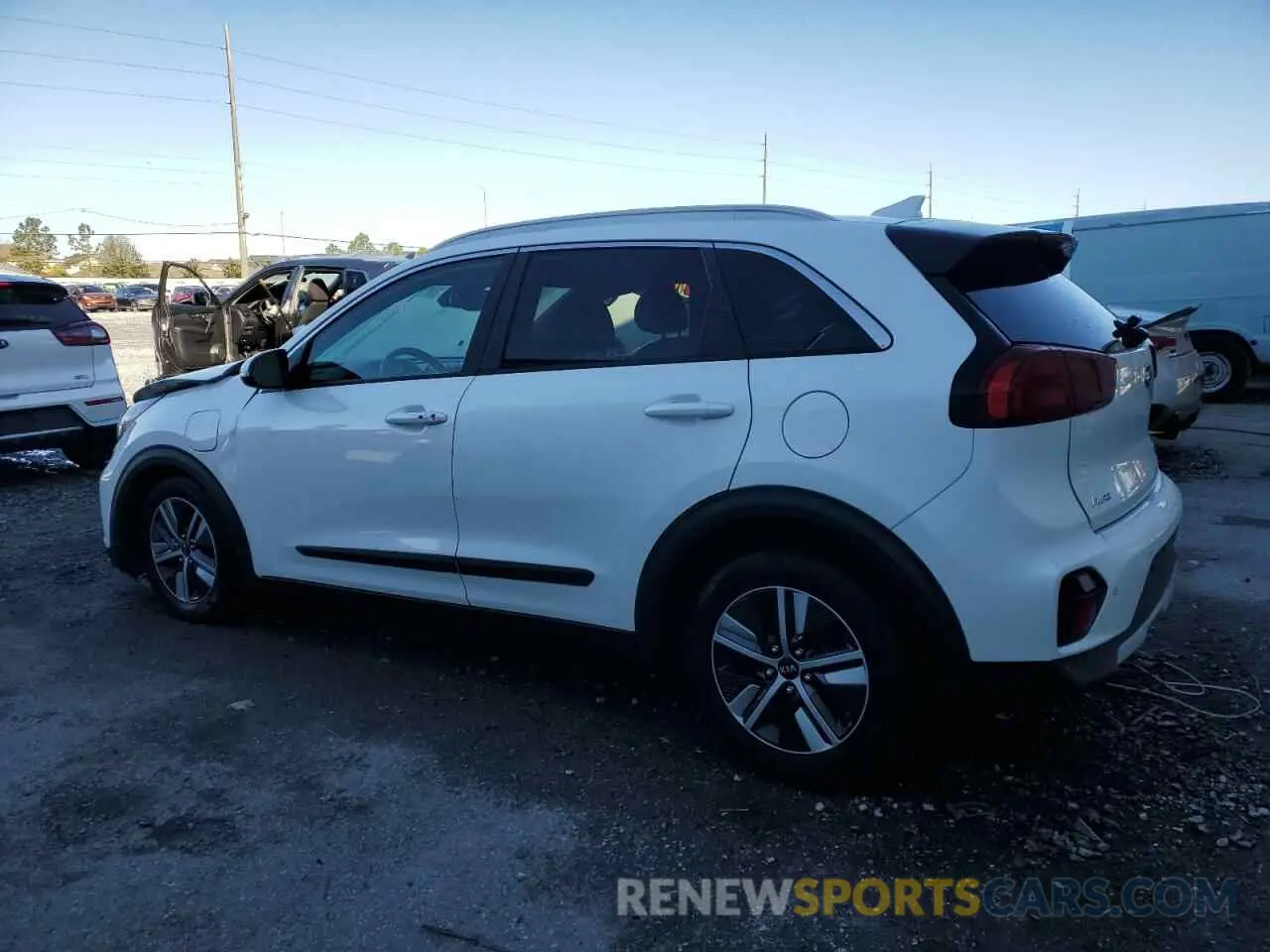 2 Photograph of a damaged car KNDCC3LD5L5364054 KIA NIRO 2020