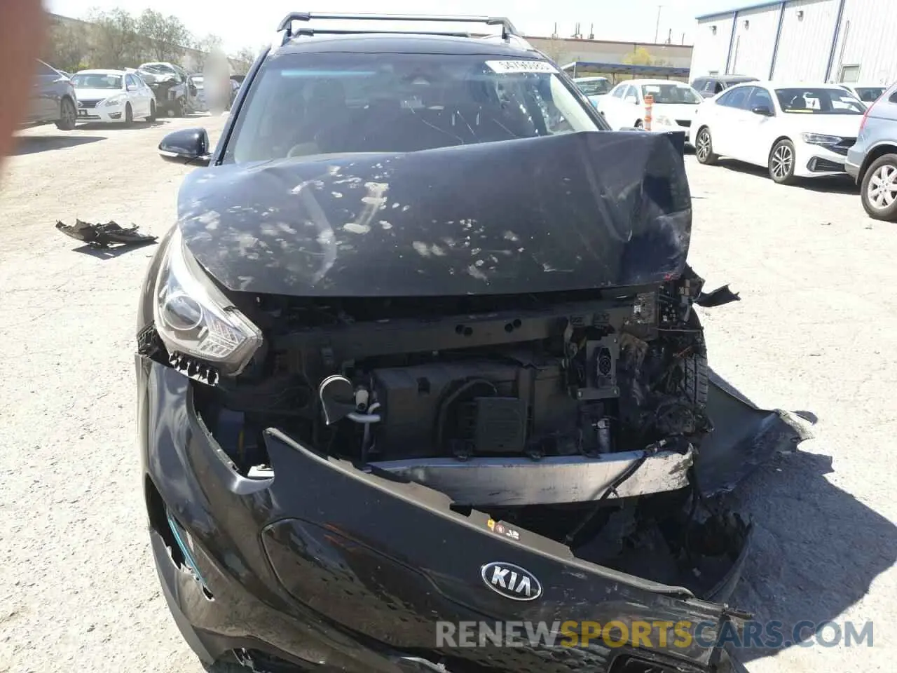 5 Photograph of a damaged car KNDCC3LG0L5080972 KIA NIRO 2020