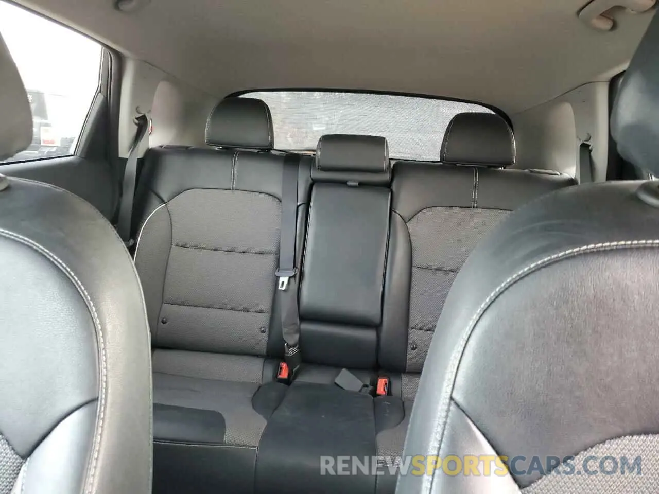 10 Photograph of a damaged car KNDCC3LG1L5074842 KIA NIRO 2020