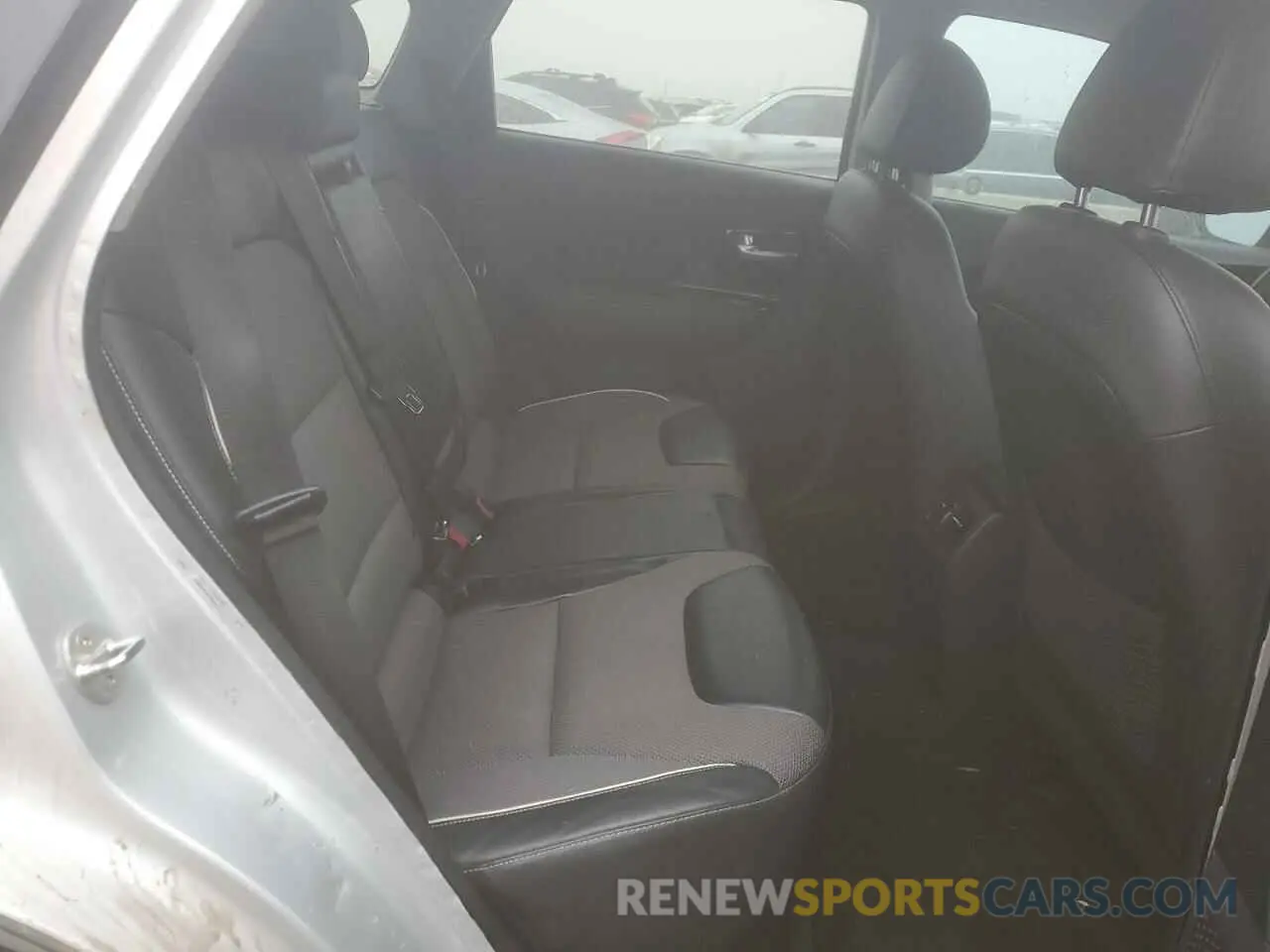 11 Photograph of a damaged car KNDCC3LG2L5056544 KIA NIRO 2020