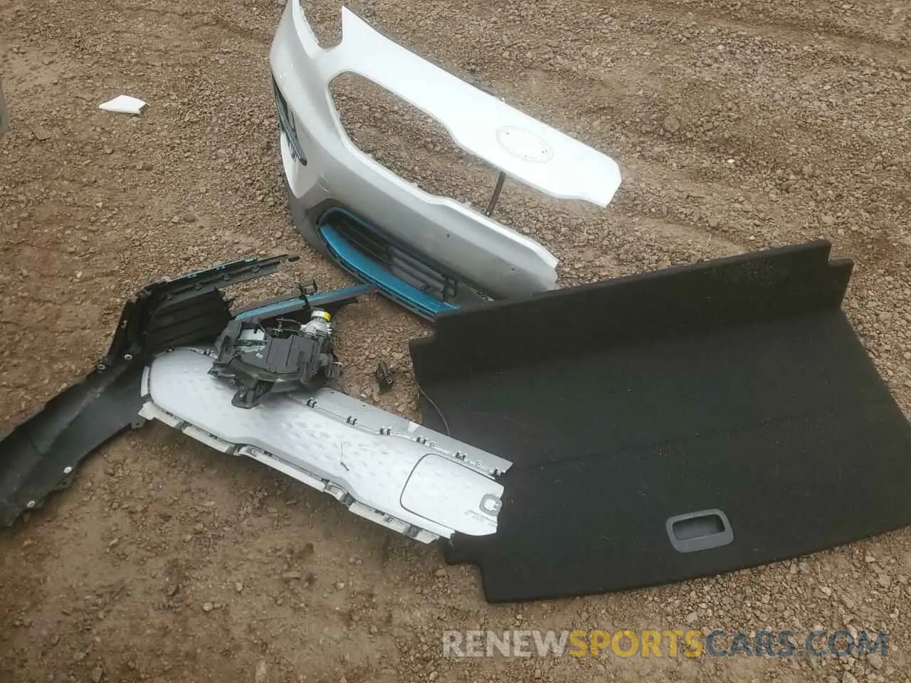13 Photograph of a damaged car KNDCC3LG2L5056544 KIA NIRO 2020