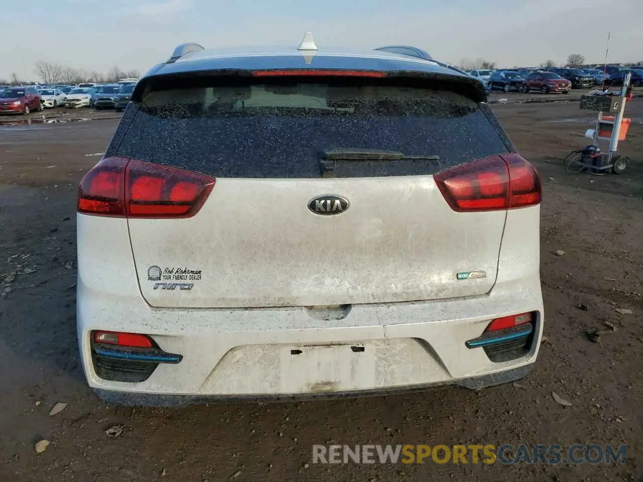 6 Photograph of a damaged car KNDCC3LG2L5072789 KIA NIRO 2020