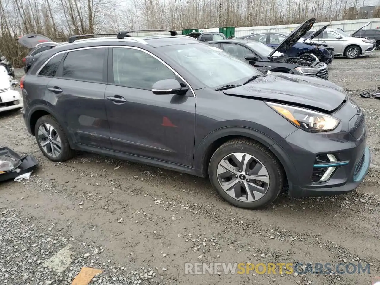 4 Photograph of a damaged car KNDCC3LG9L5047436 KIA NIRO 2020