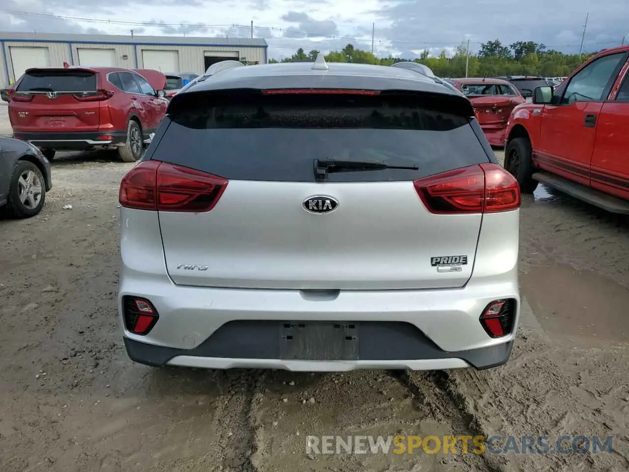 6 Photograph of a damaged car KNDCD3LD4L5387970 KIA NIRO 2020