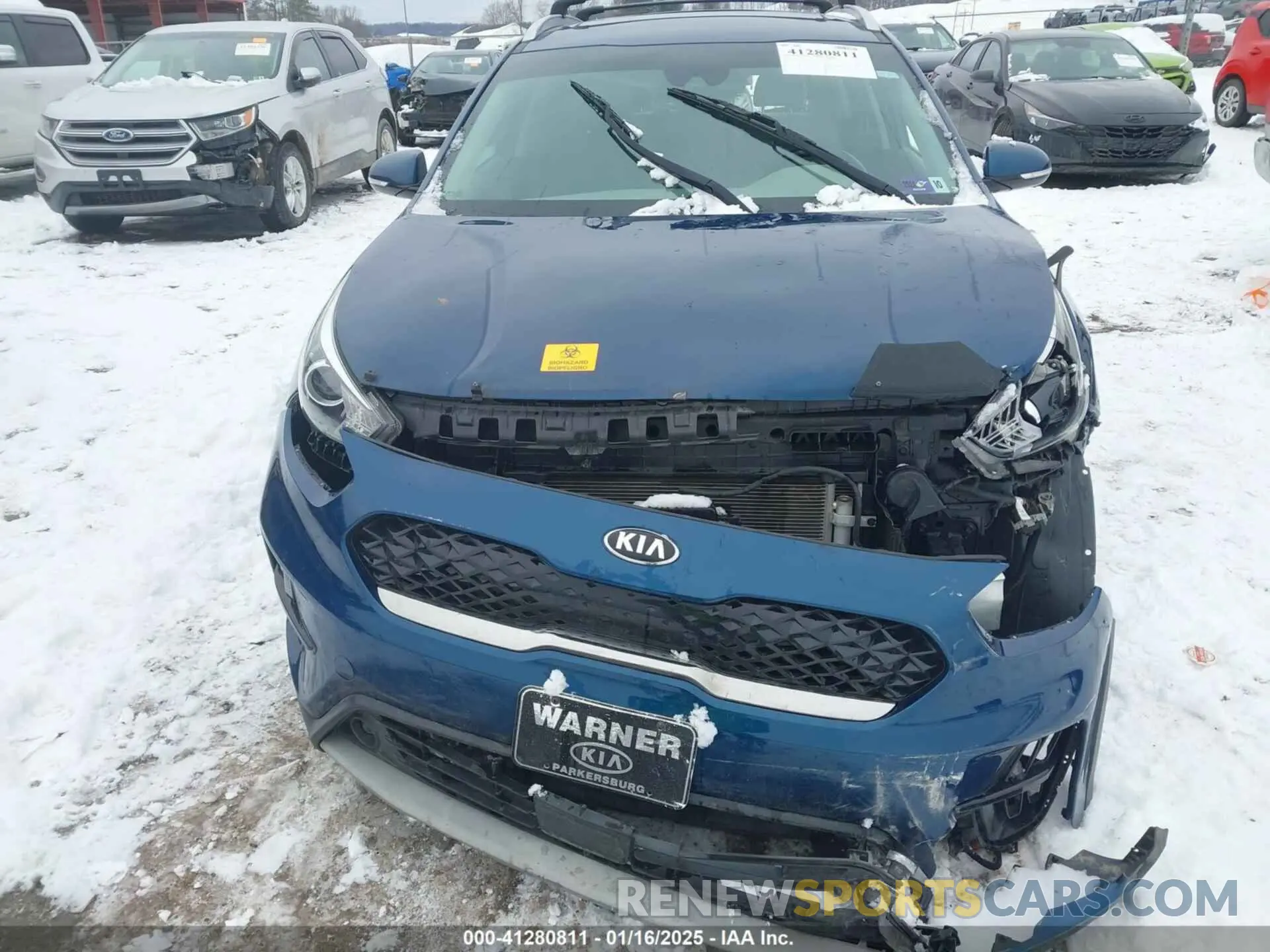 11 Photograph of a damaged car KNDCE3LC2L5366796 KIA NIRO 2020