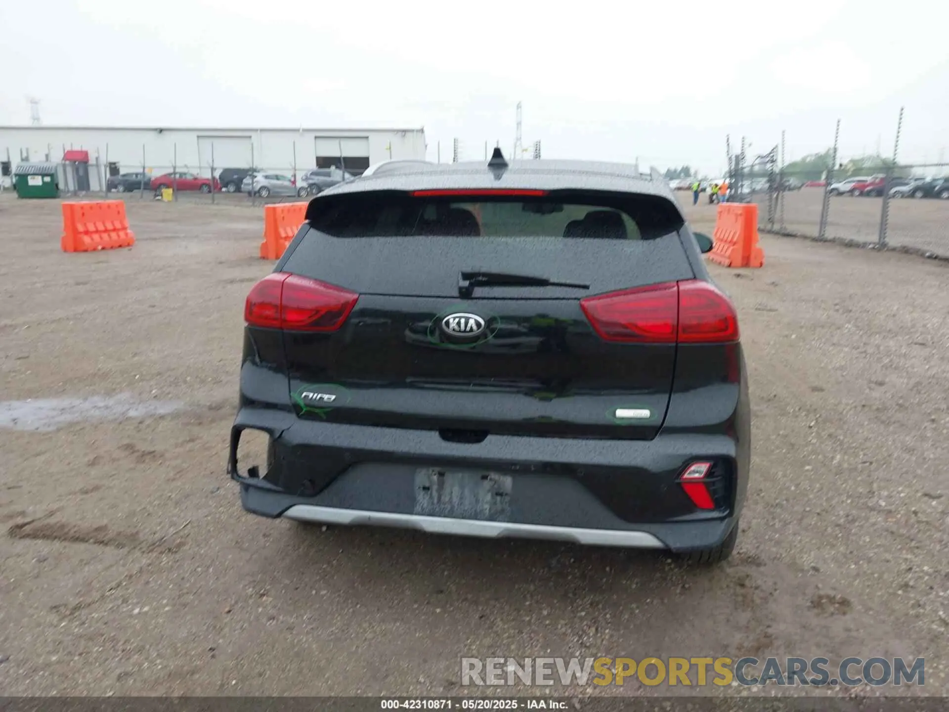 16 Photograph of a damaged car KNDCE3LC8L5429027 KIA NIRO 2020