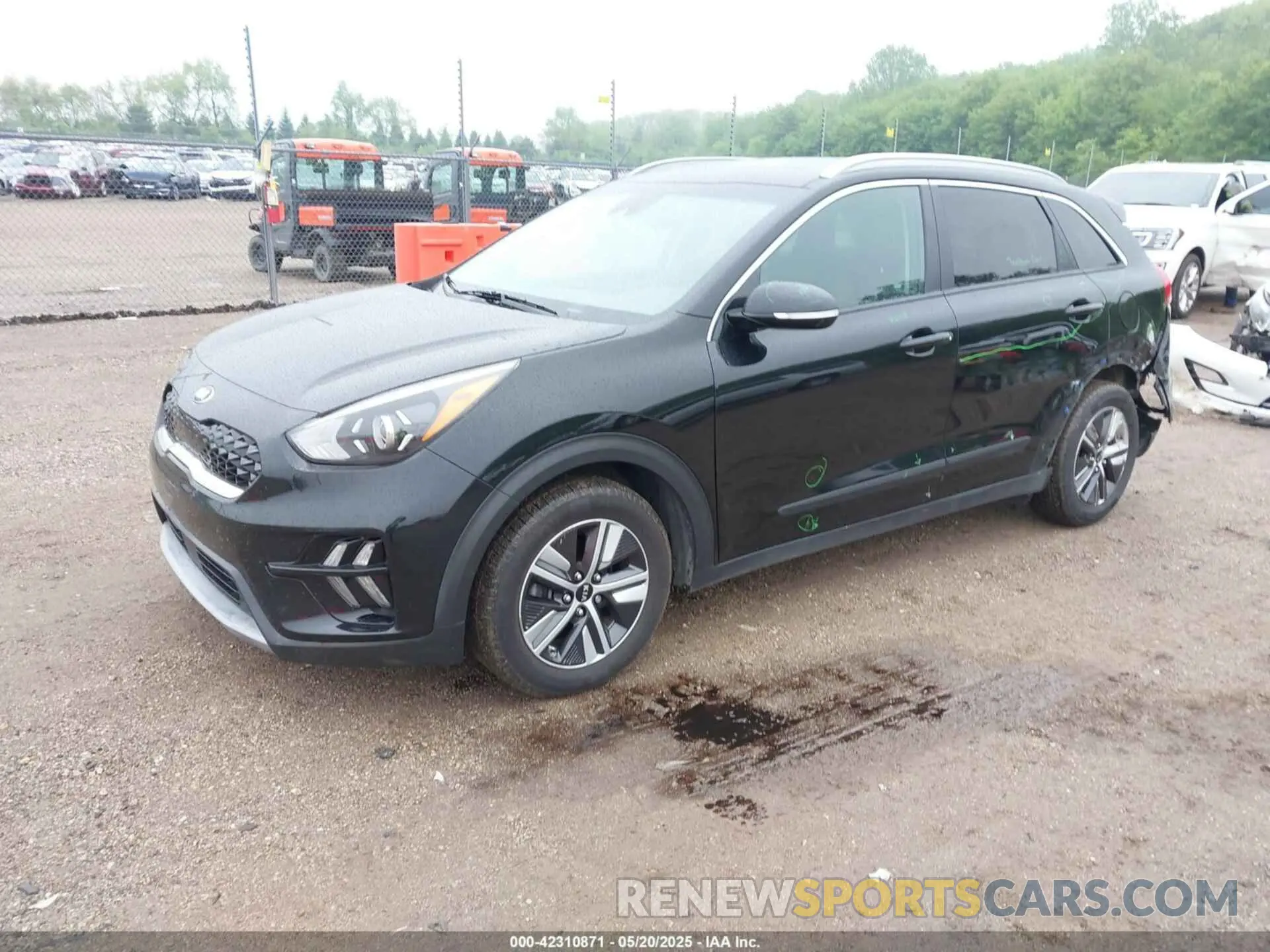 2 Photograph of a damaged car KNDCE3LC8L5429027 KIA NIRO 2020