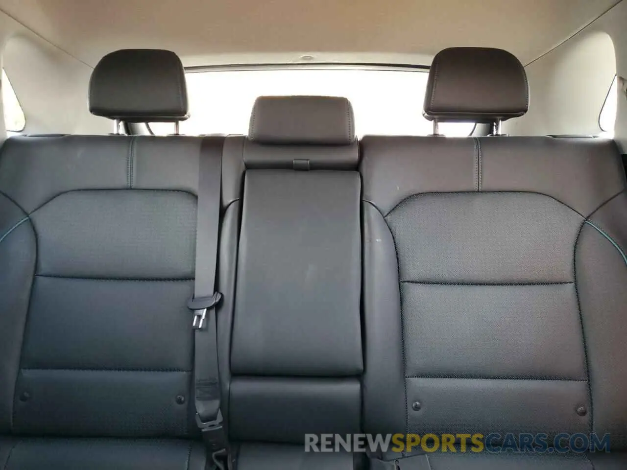 10 Photograph of a damaged car KNDCE3LG8L5074735 KIA NIRO 2020