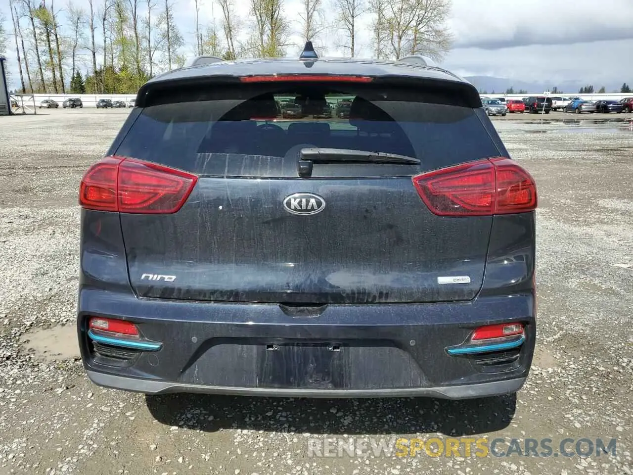 6 Photograph of a damaged car KNDCE3LG8L5074735 KIA NIRO 2020