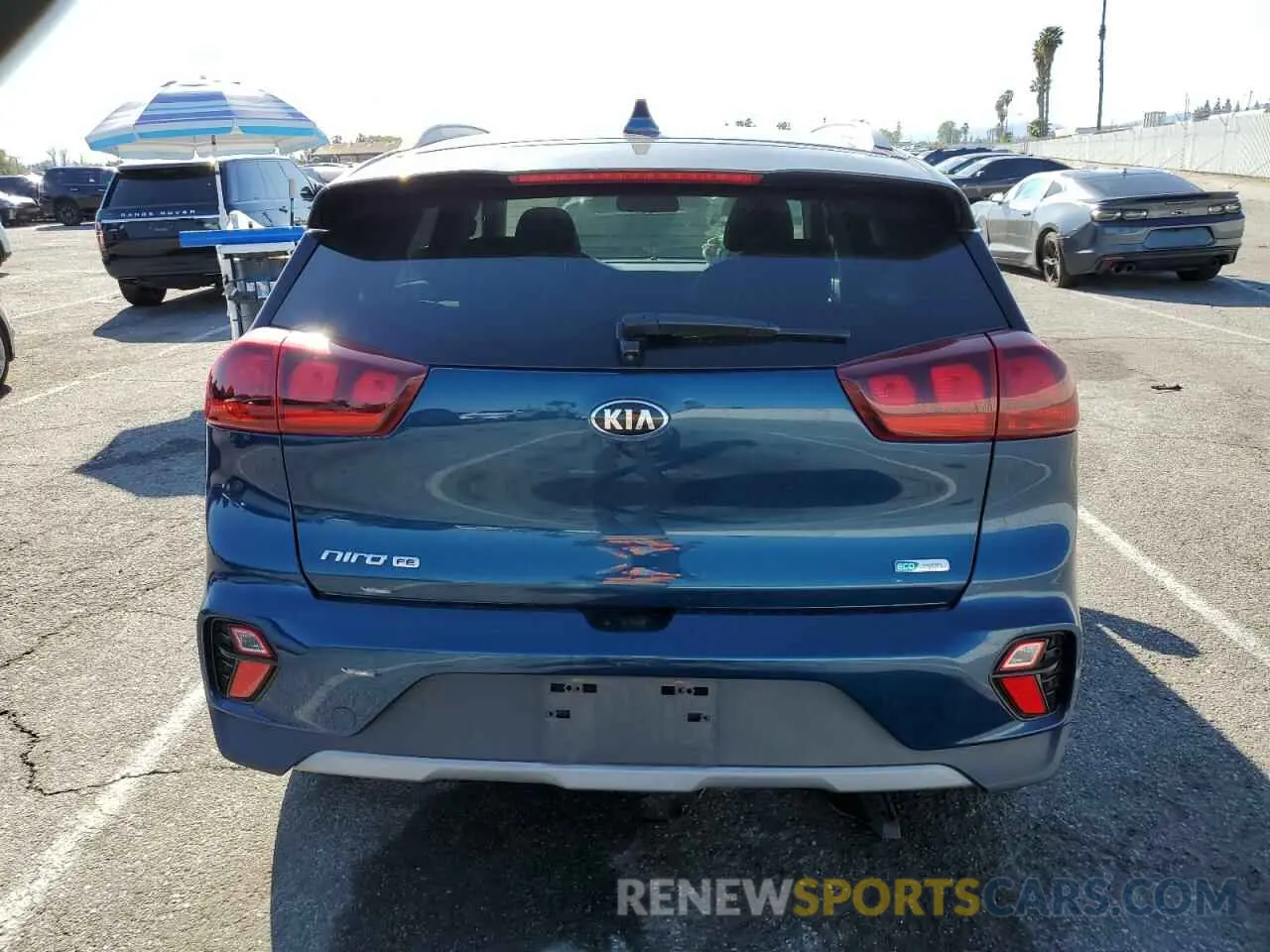 6 Photograph of a damaged car KNDCB3LC0M5470097 KIA NIRO 2021