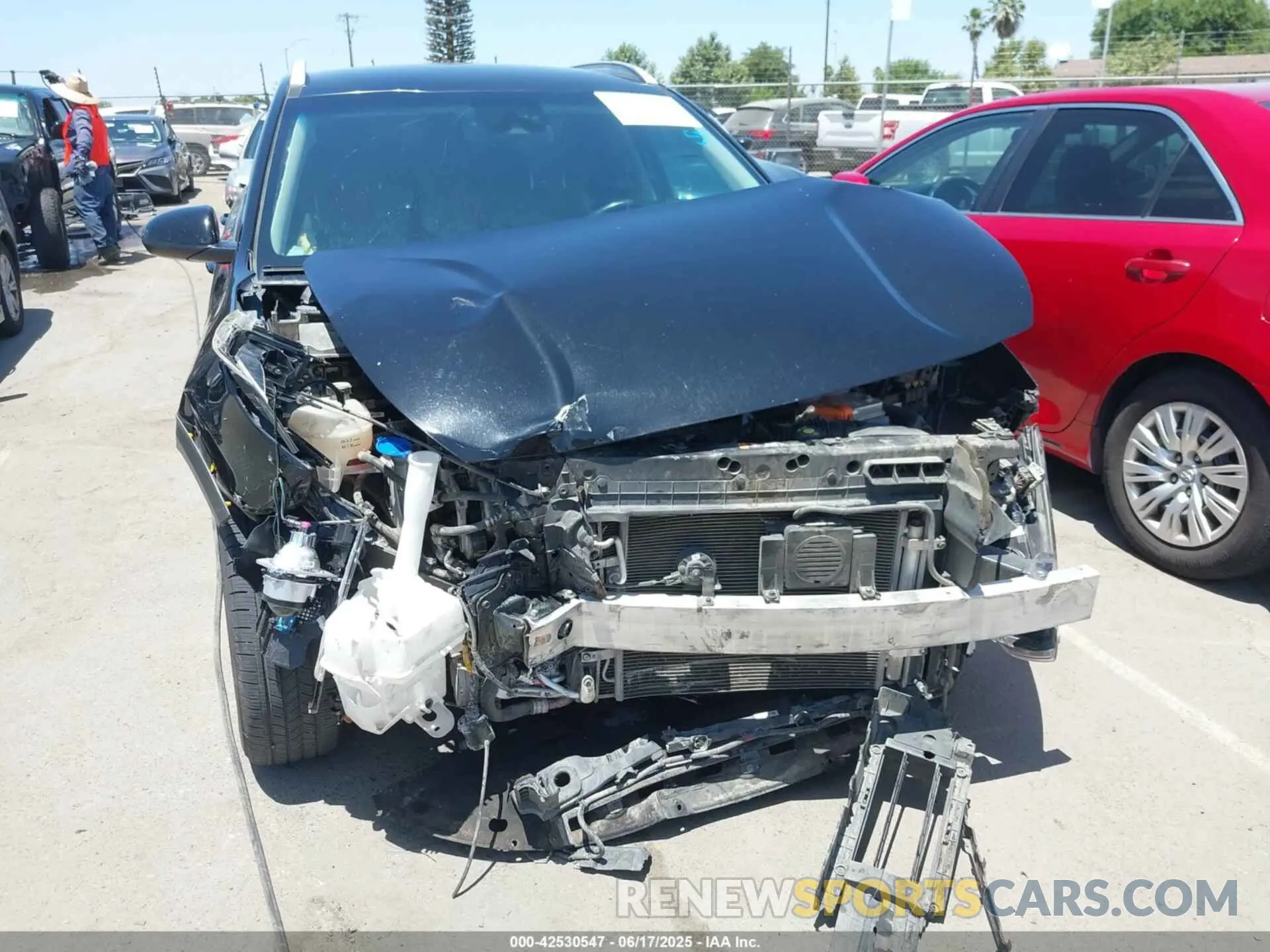 6 Photograph of a damaged car KNDCB3LC0M5479995 KIA NIRO 2021