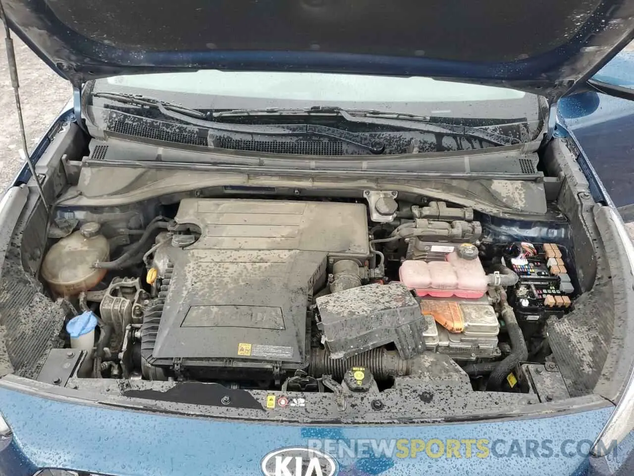 12 Photograph of a damaged car KNDCB3LC1M5475745 KIA NIRO 2021