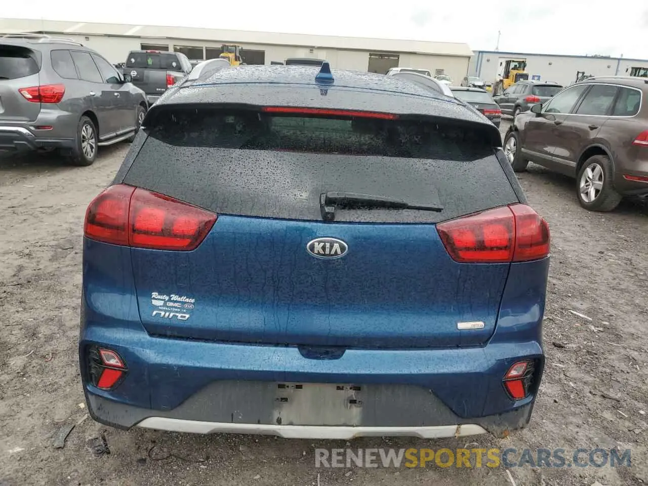6 Photograph of a damaged car KNDCB3LC1M5475745 KIA NIRO 2021