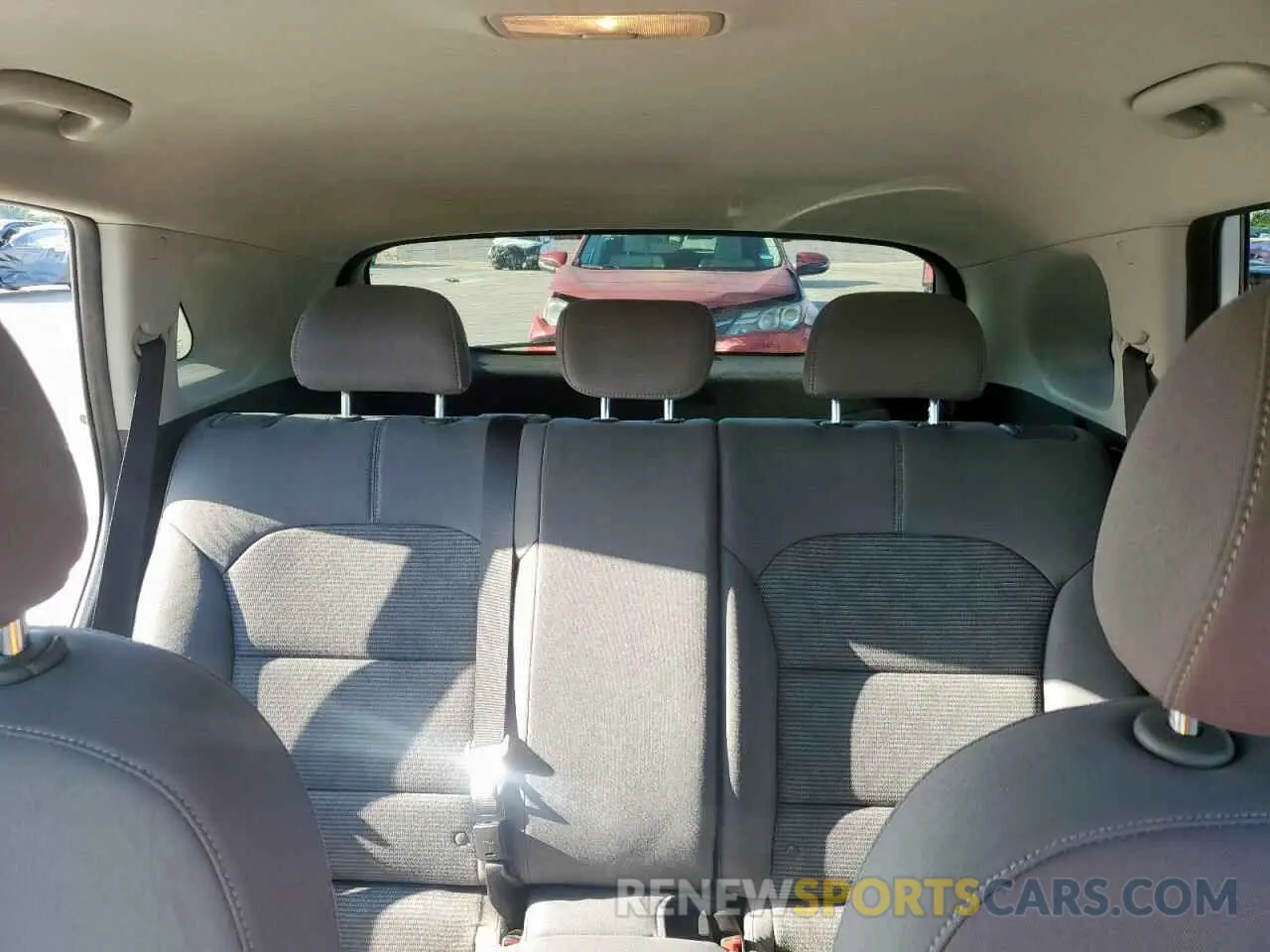 10 Photograph of a damaged car KNDCB3LC6M5486630 KIA NIRO 2021