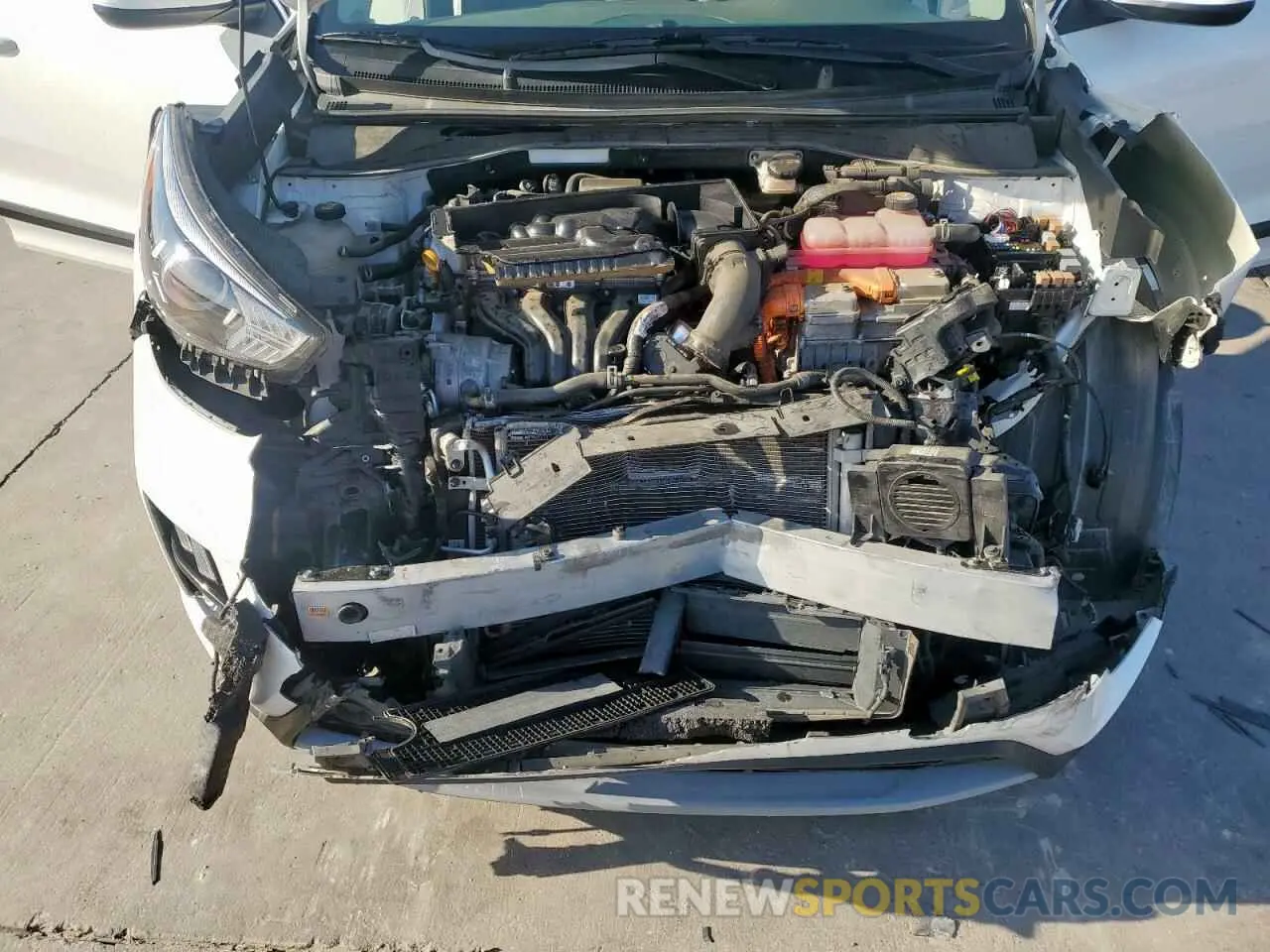 12 Photograph of a damaged car KNDCB3LC6M5486630 KIA NIRO 2021