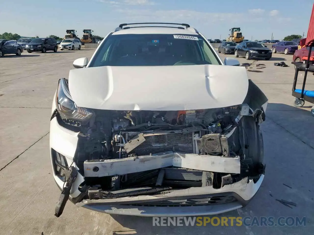 5 Photograph of a damaged car KNDCB3LC6M5486630 KIA NIRO 2021