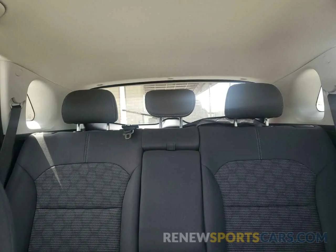 10 Photograph of a damaged car KNDCB3LC7M5469142 KIA NIRO 2021