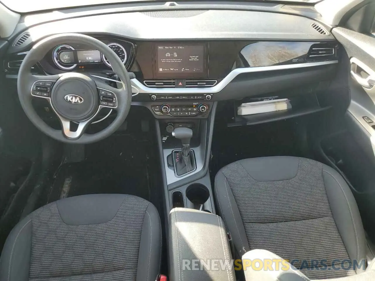 8 Photograph of a damaged car KNDCB3LCXM5488266 KIA NIRO 2021