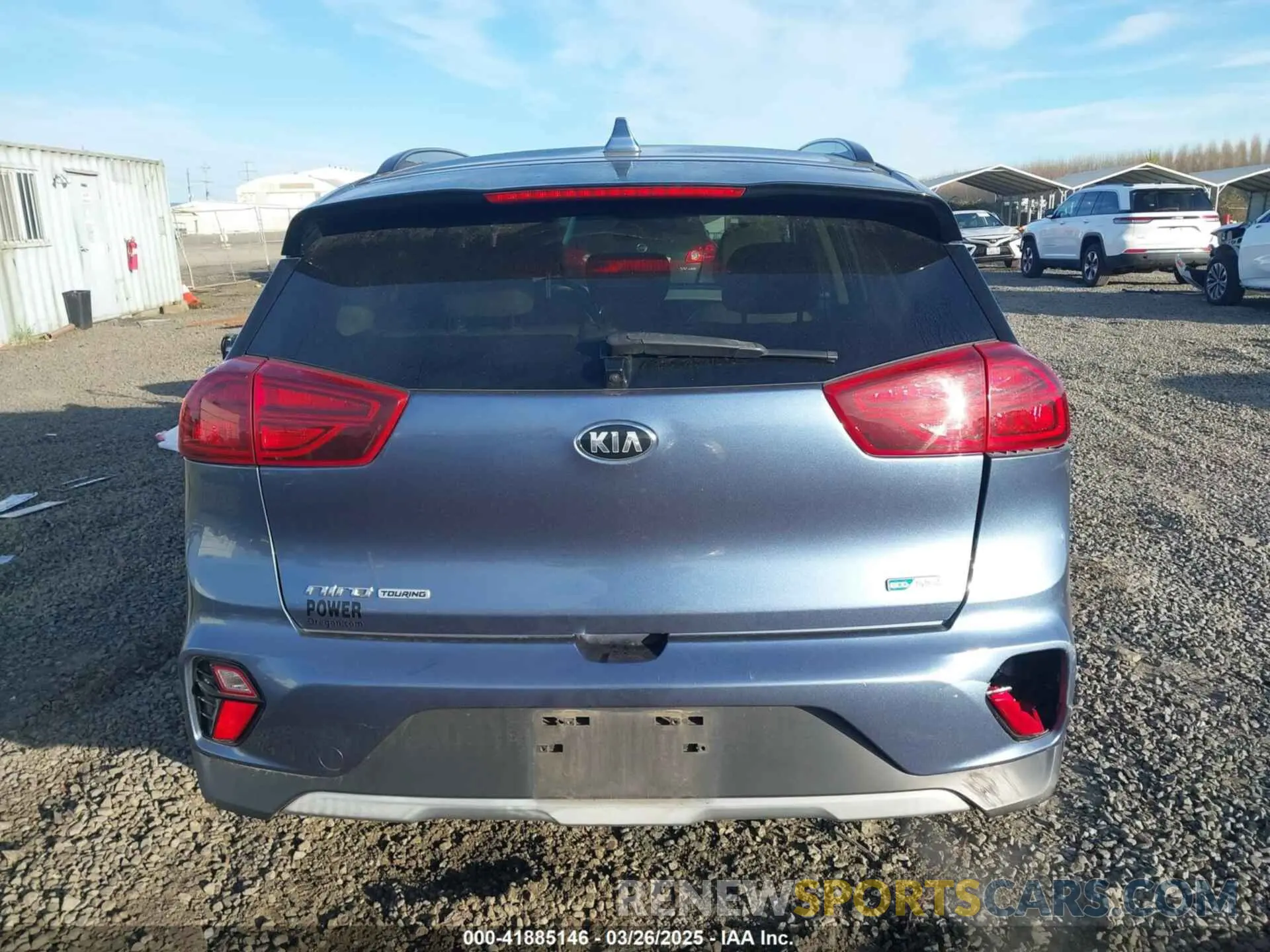 17 Photograph of a damaged car KNDCC3LC8M5480860 KIA NIRO 2021