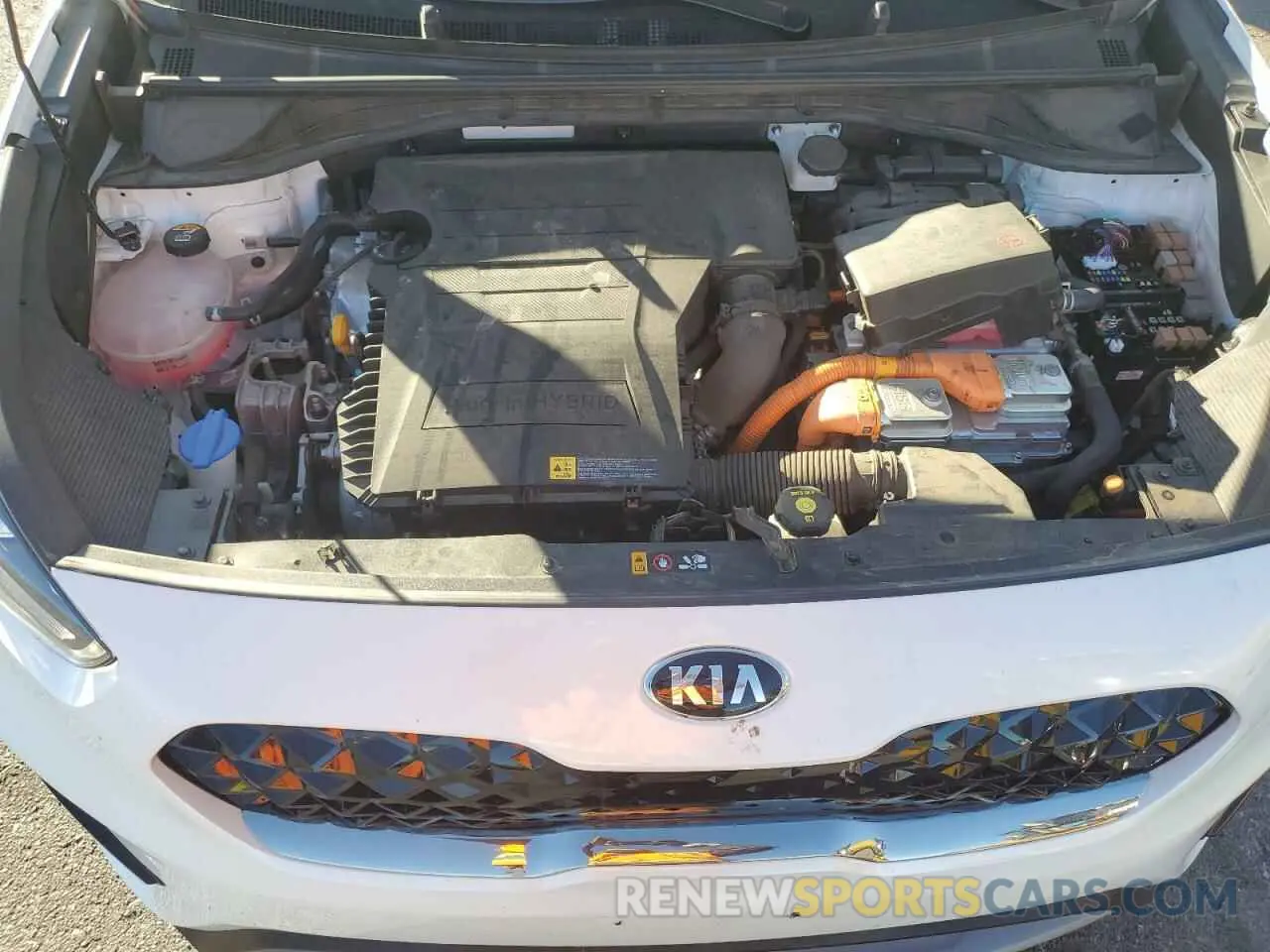 12 Photograph of a damaged car KNDCC3LD2M5485402 KIA NIRO 2021