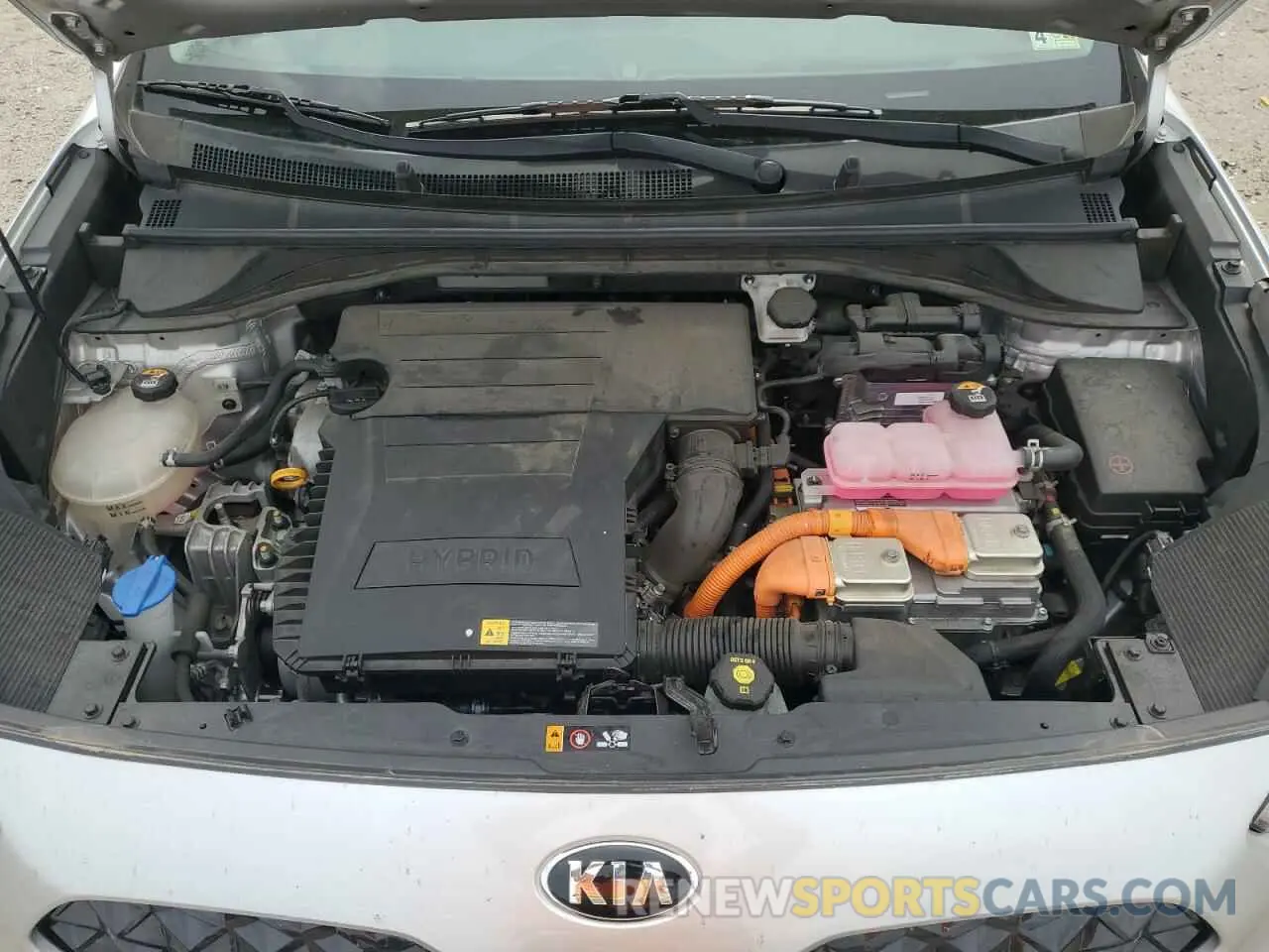 12 Photograph of a damaged car KNDCE3LC2M5462655 KIA NIRO 2021