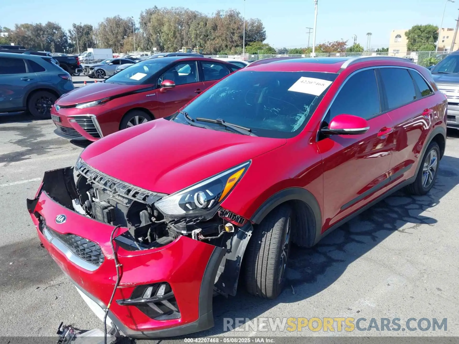 2 Photograph of a damaged car KNDCE3LC7M5465244 KIA NIRO 2021