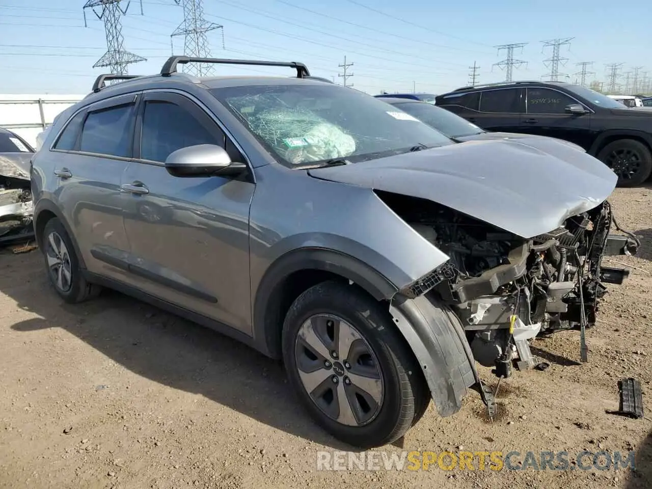 4 Photograph of a damaged car KNDCB3LC0N5515363 KIA NIRO 2022